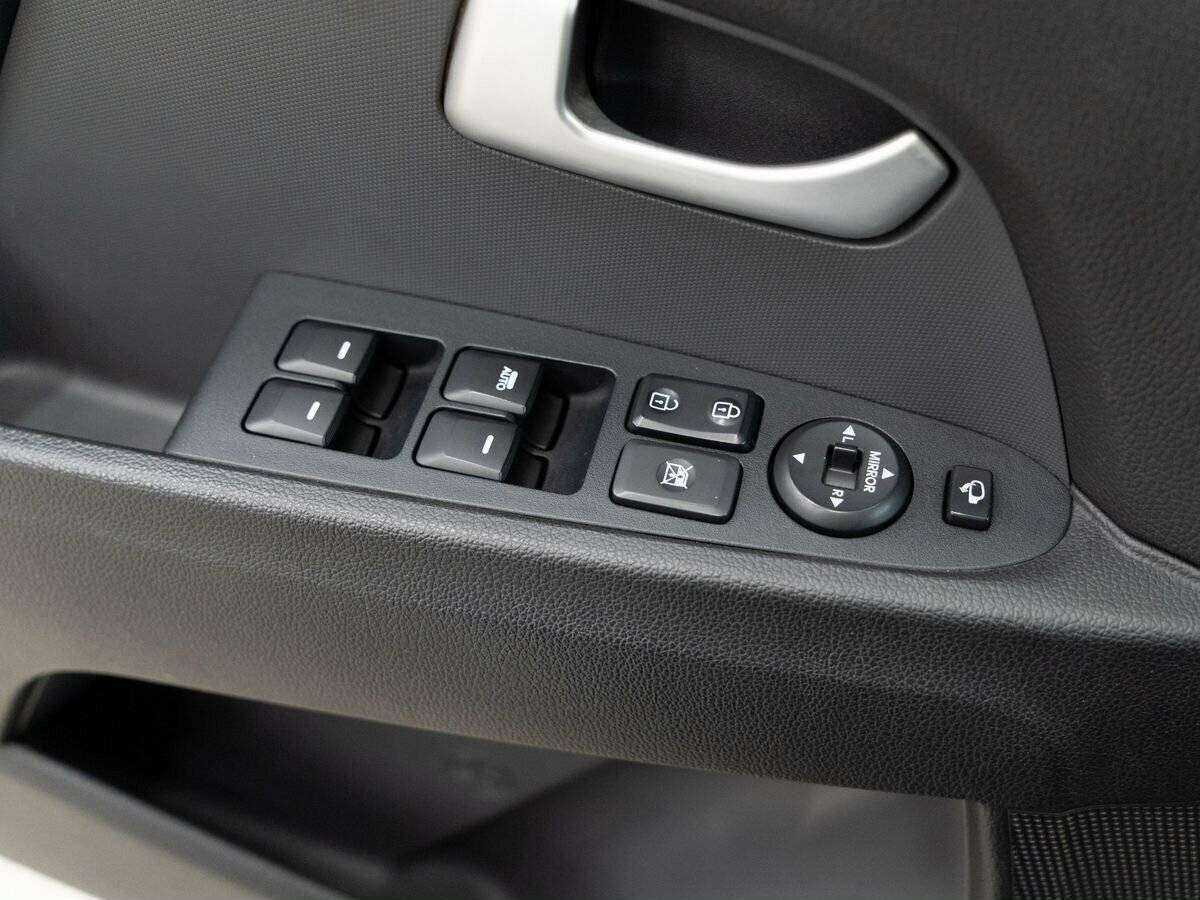 Kia Sportage с пробегом — 2015 год. Фото: #12
