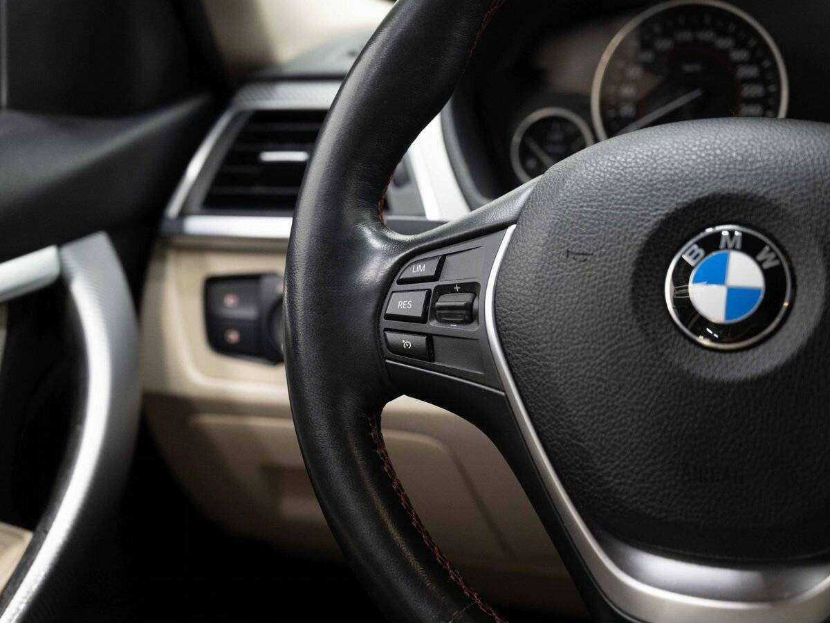 BMW 3 серии с пробегом — 2018 год. Фото: #14