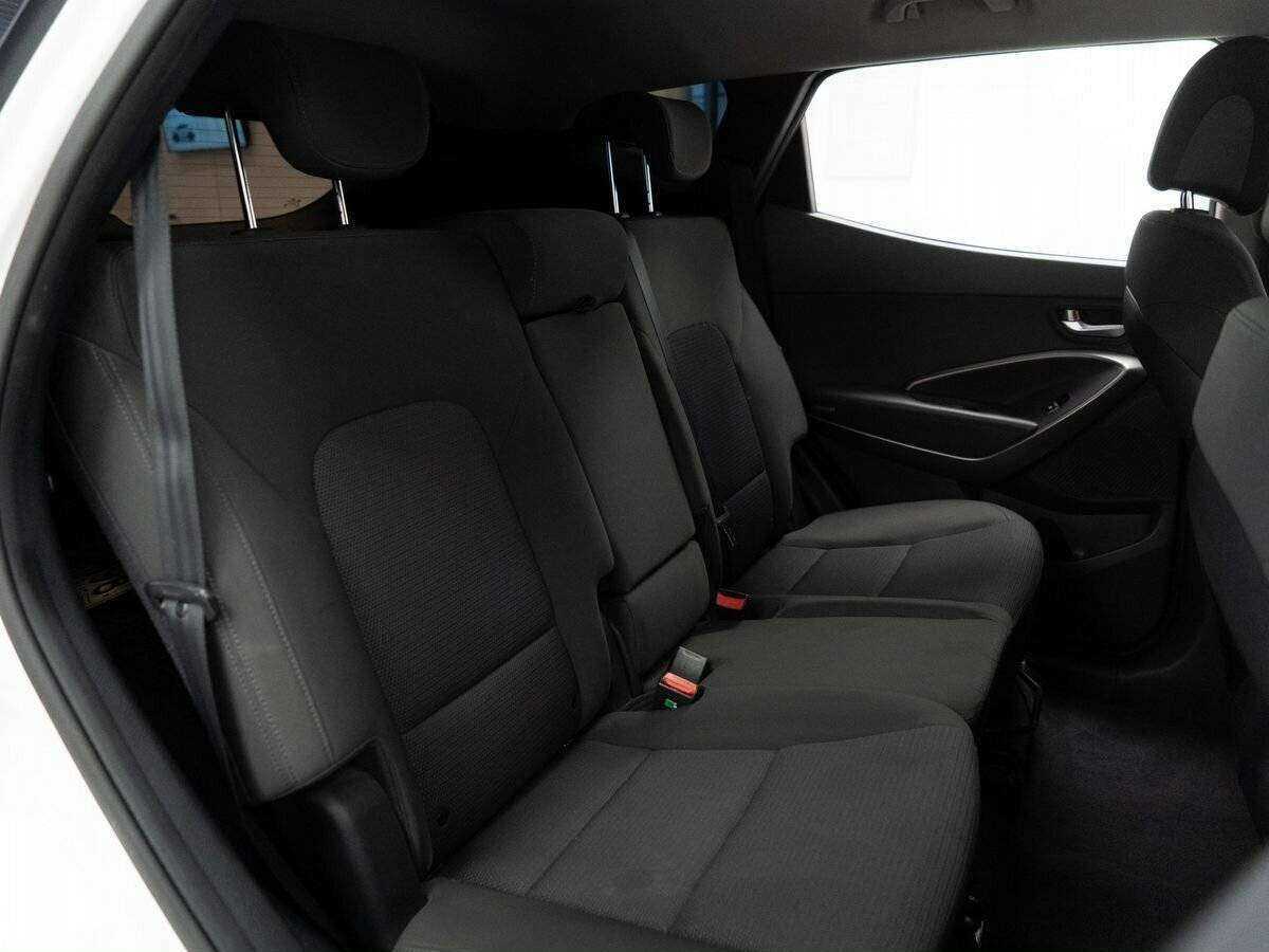 Hyundai Santa Fe с пробегом — 2013 год. Фото: #7