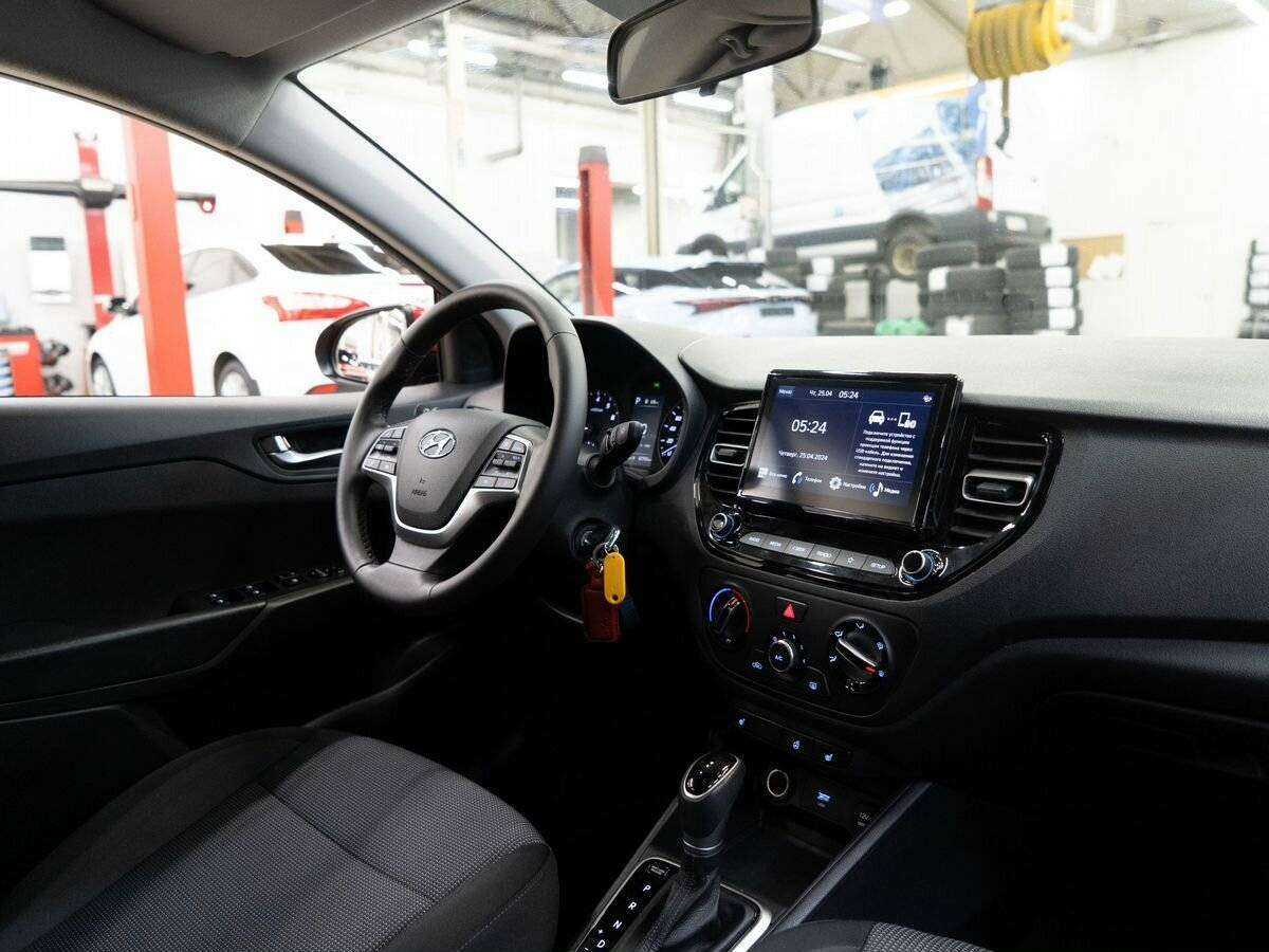 Hyundai Solaris с пробегом — 2021 год. Фото: #15