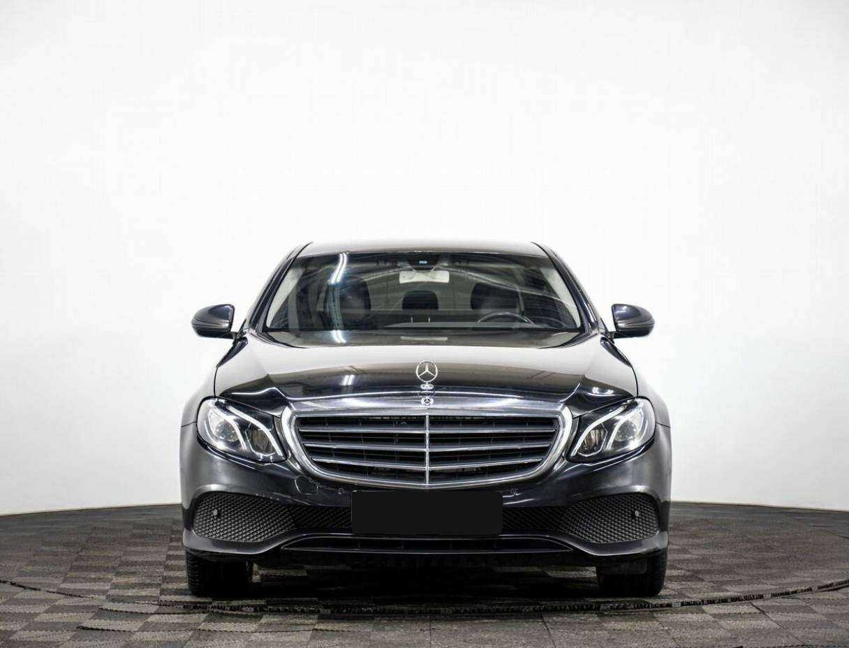 Mercedes-Benz E-Класс с пробегом — 2017 год. Фото: #1