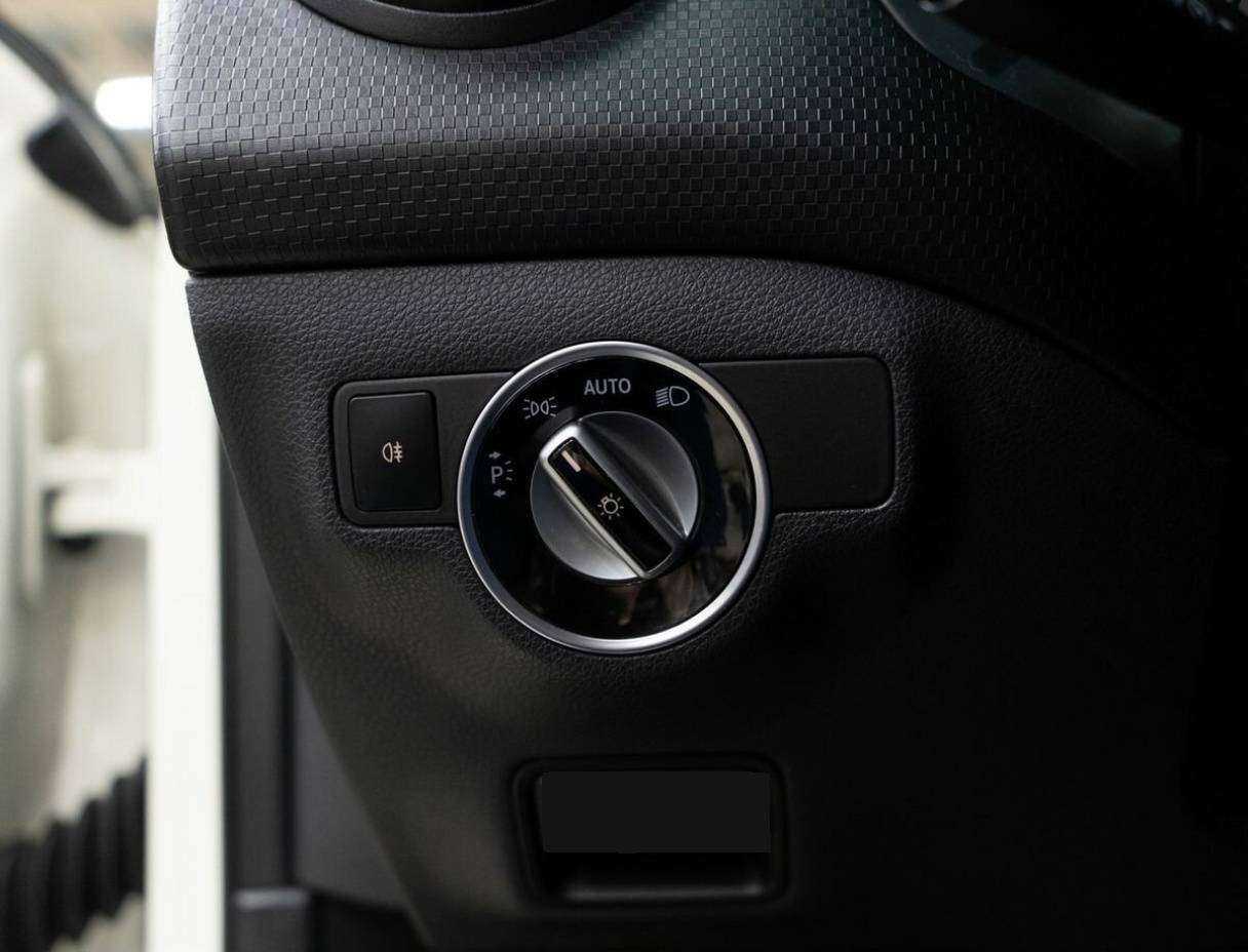 Mercedes-Benz A-Класс с пробегом — 2013 год. Фото: #14