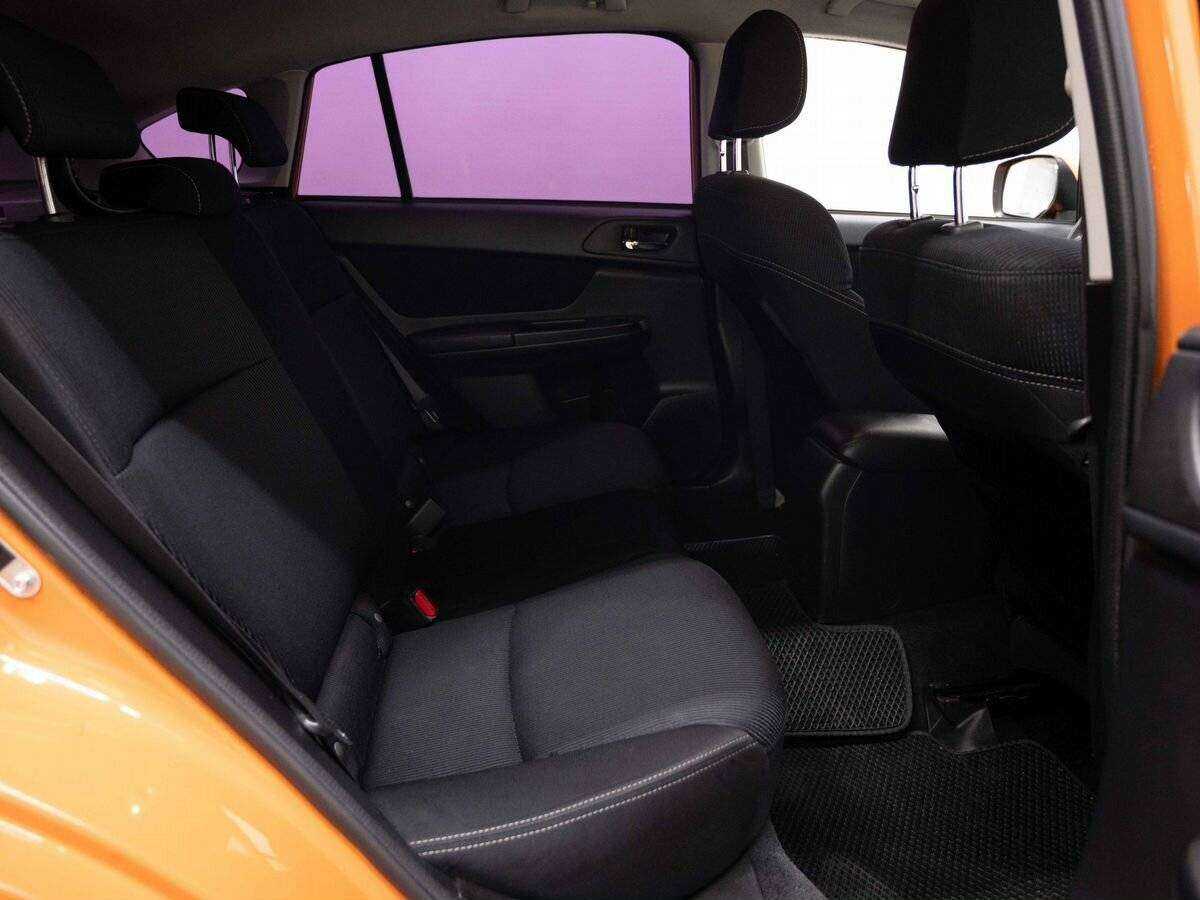 Subaru XV с пробегом — 2012 год. Фото: #9