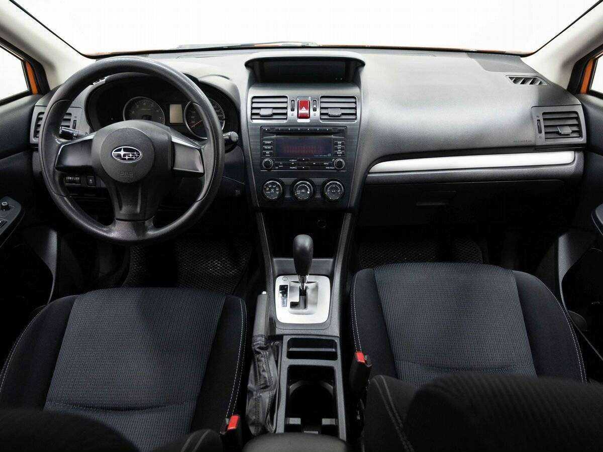 Subaru XV с пробегом — 2012 год. Фото: #11