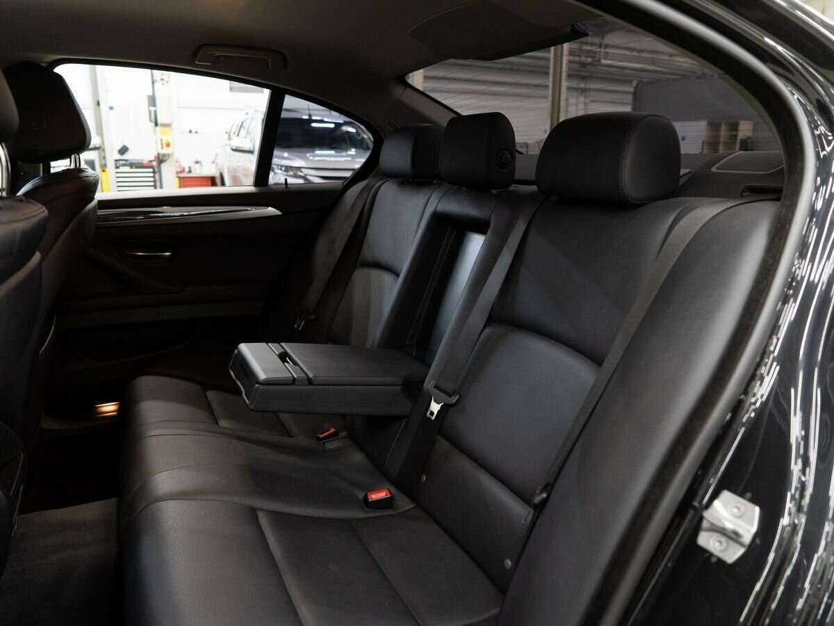 BMW 5 серии с пробегом — 2014 год. Фото: #6