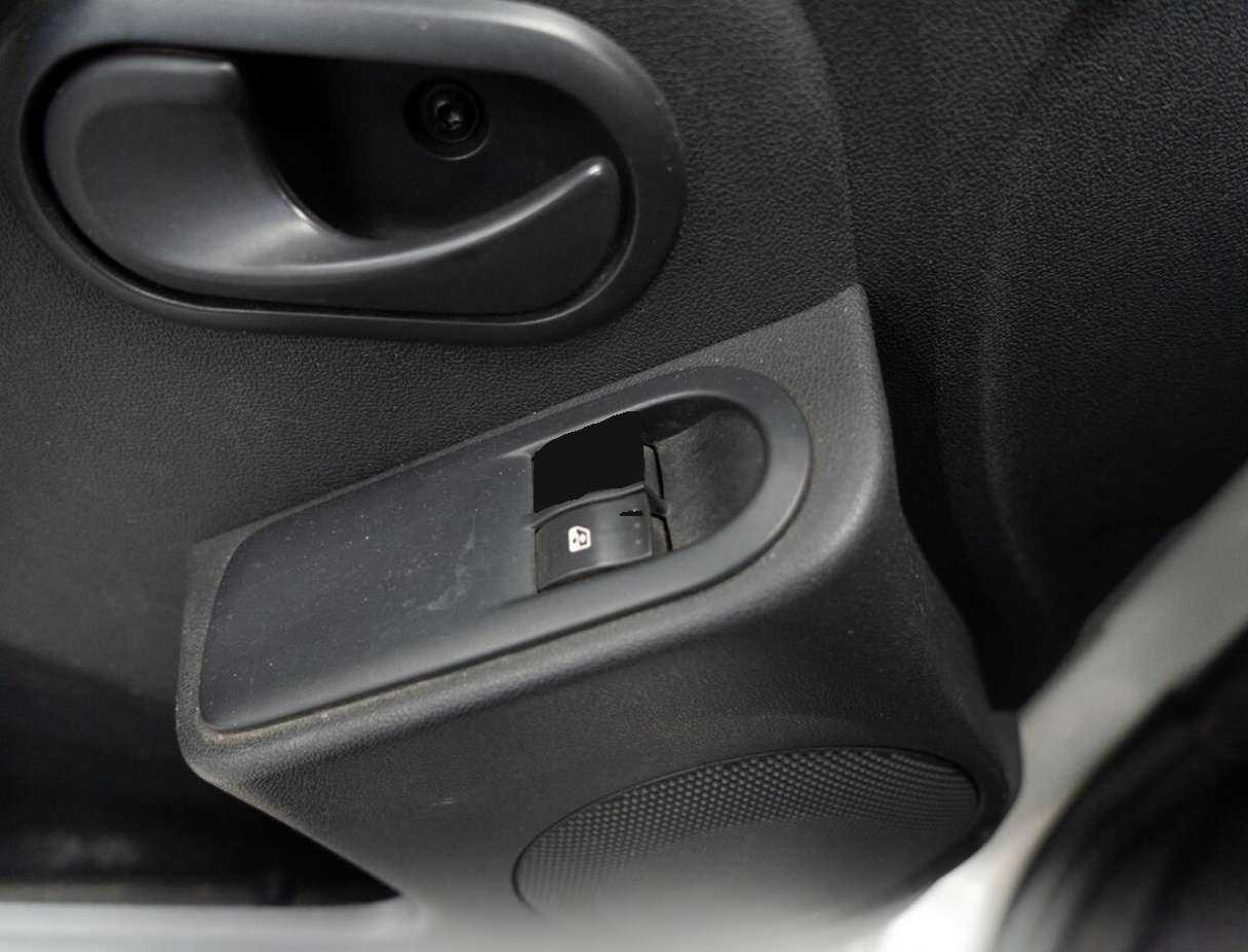 Renault Duster с пробегом — 2013 год. Фото: #13