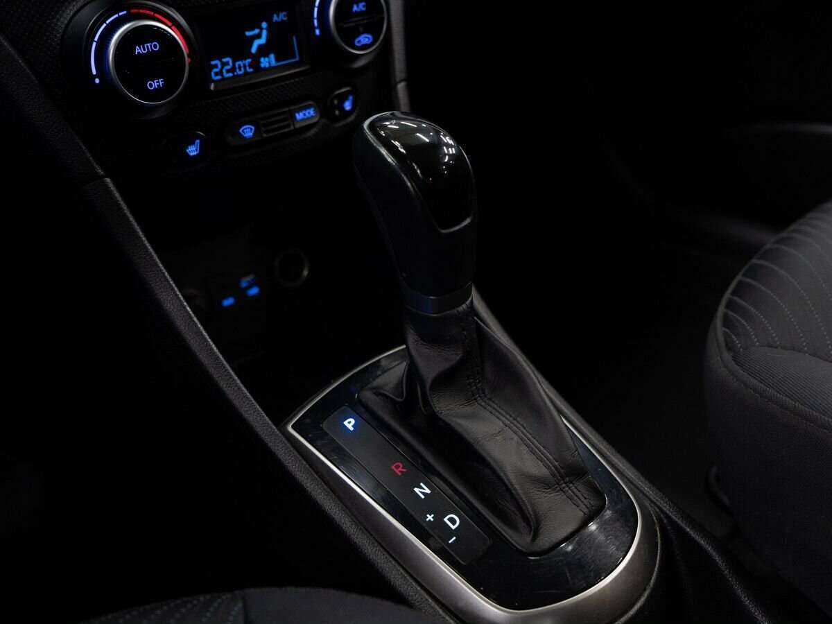 Hyundai Solaris с пробегом — 2015 год. Фото: #12