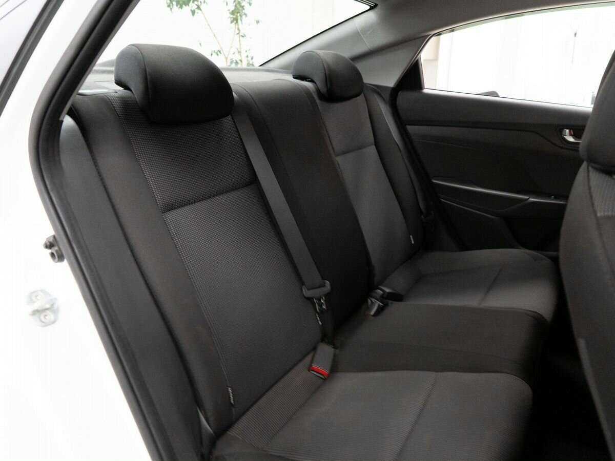 Hyundai Solaris с пробегом — 2019 год. Фото: #7