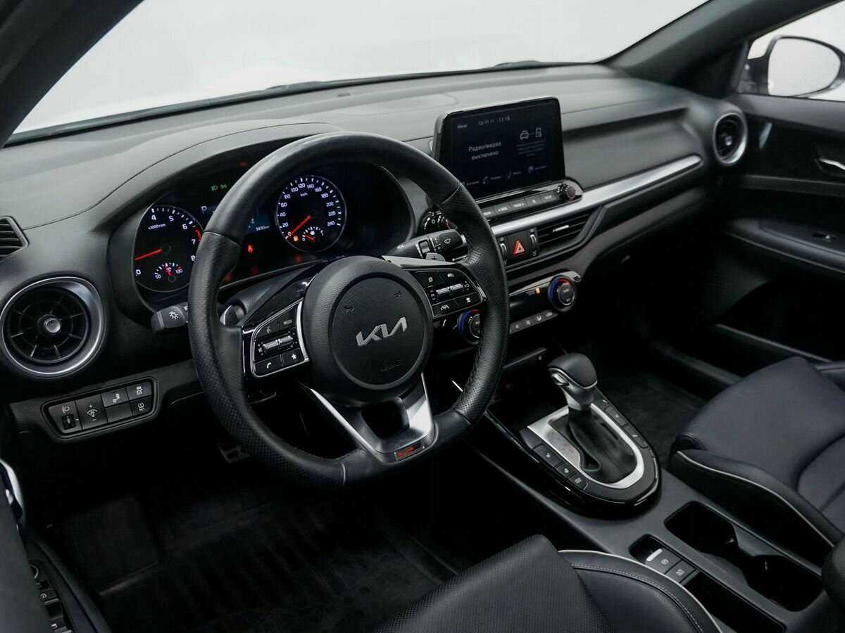 Kia Cerato с пробегом — 2022 год. Фото: #10