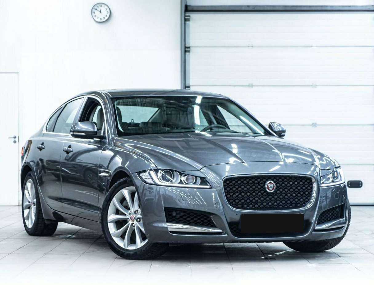 Jaguar XF с пробегом — 2017 год. Фото: #1