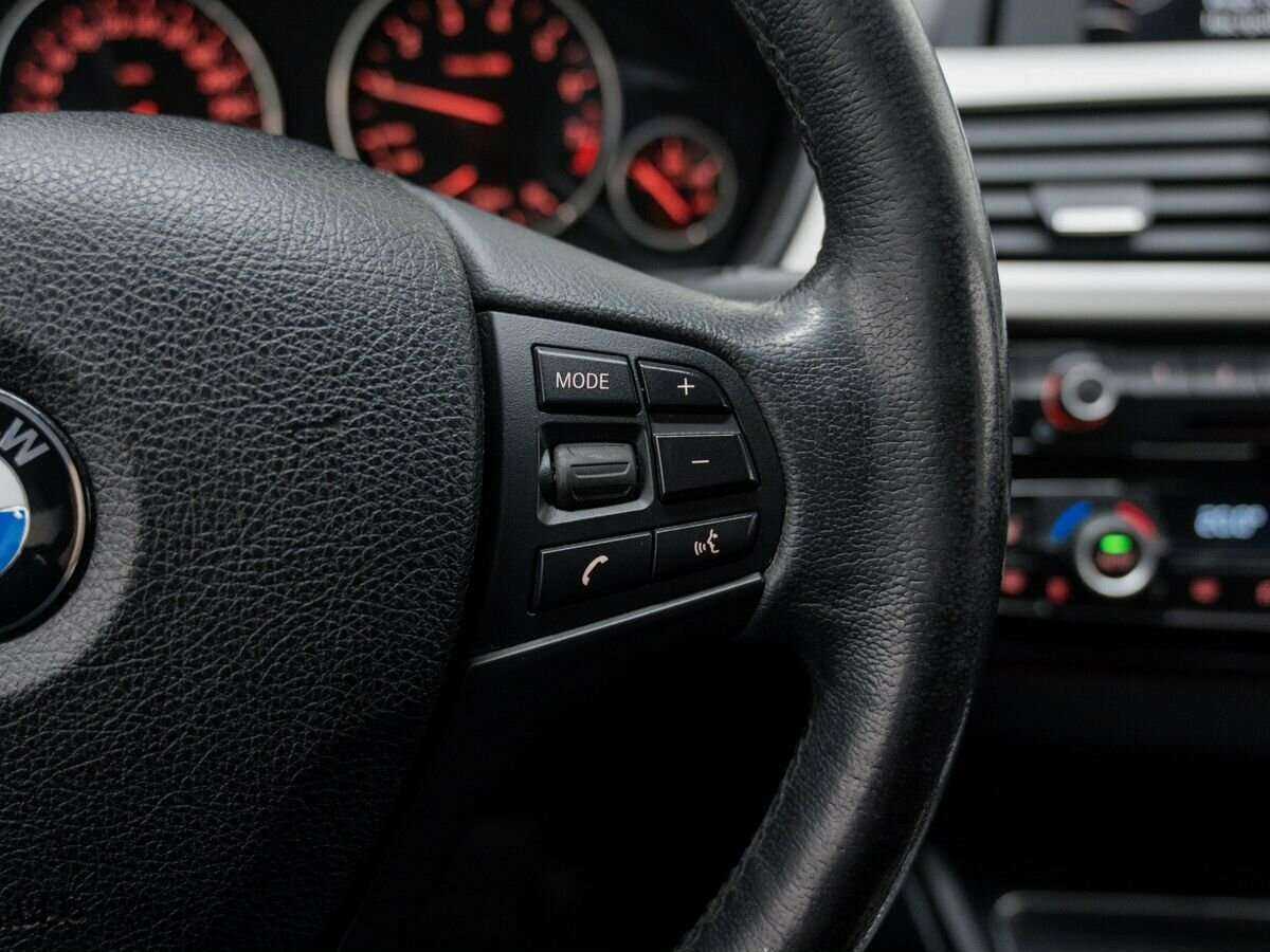 BMW 3 серии с пробегом — 2016 год. Фото: #22