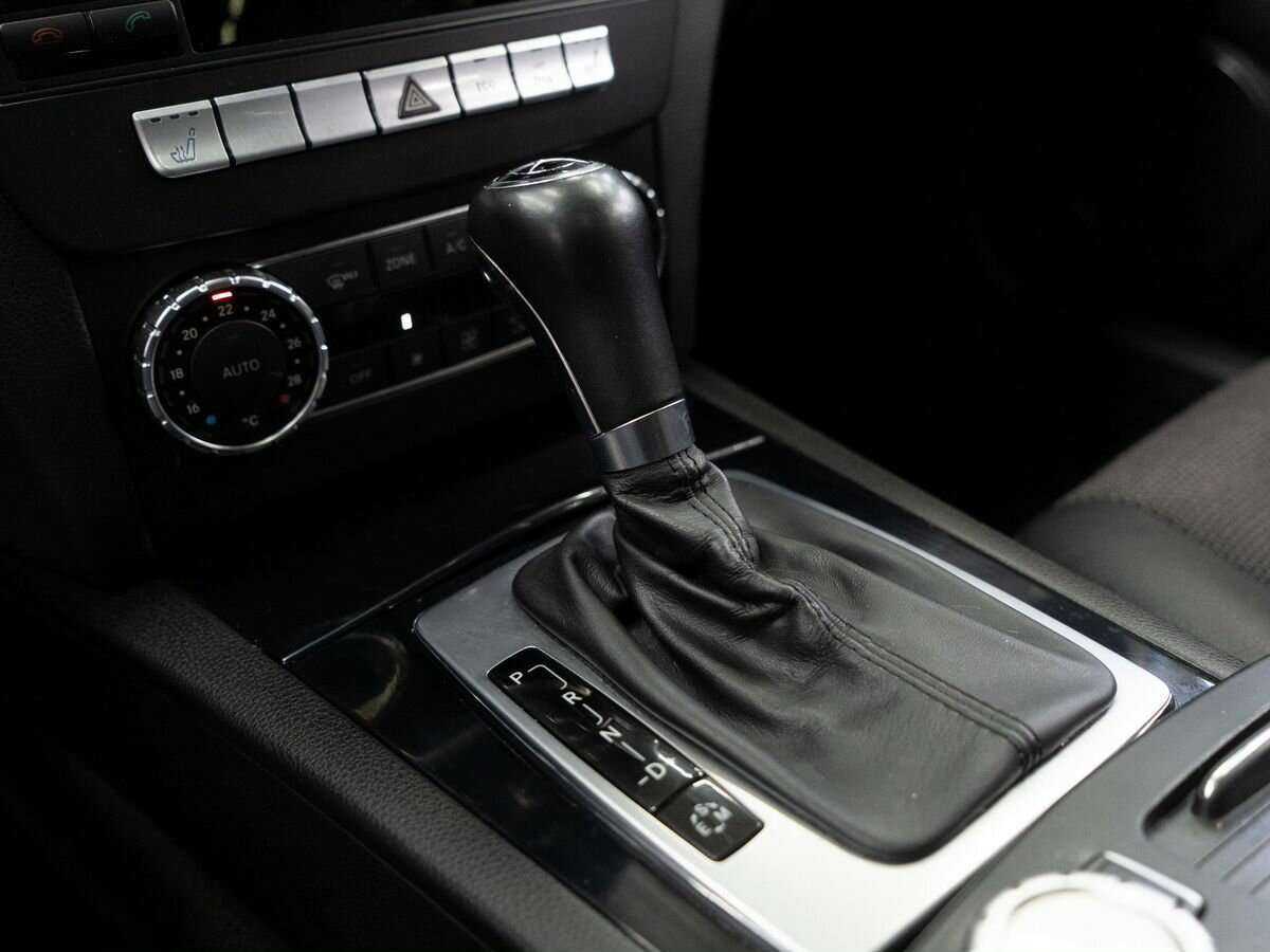 Mercedes-Benz C-Класс с пробегом — 2012 год. Фото: #12