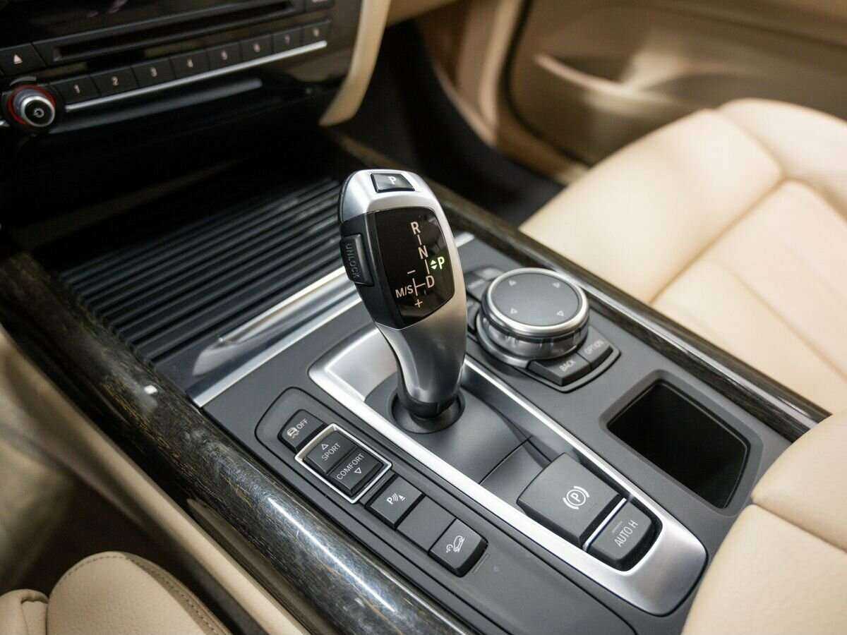 BMW X5 с пробегом — 2015 год. Фото: #21