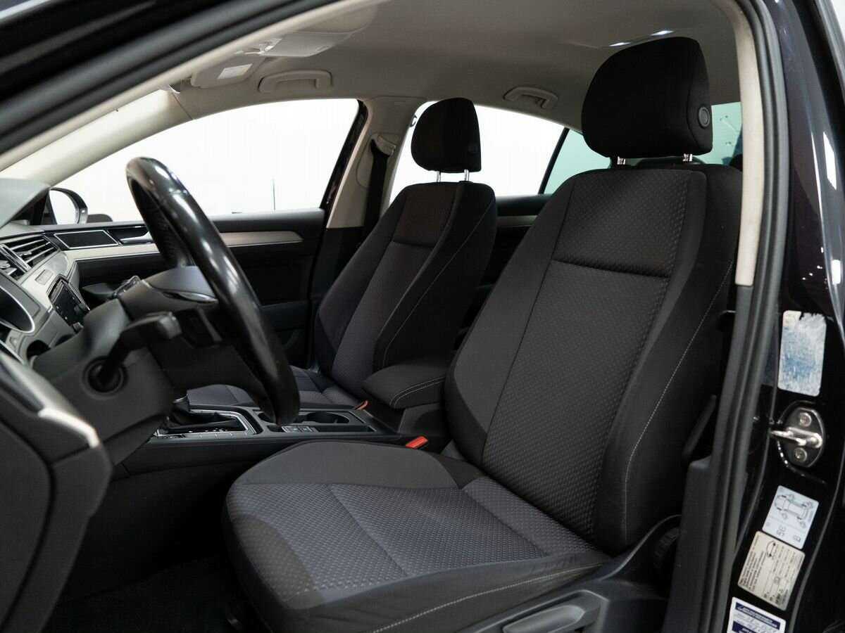 Volkswagen Passat с пробегом — 2017 год. Фото: #5