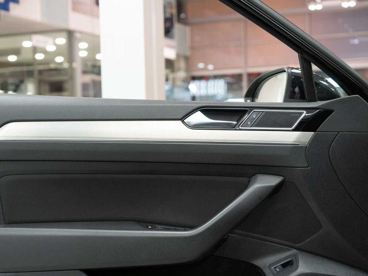 Volkswagen Passat с пробегом — 2017 год. Фото: #15