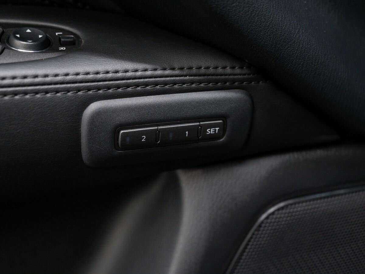 Infiniti QX60 с пробегом — 2015 год. Фото: #15