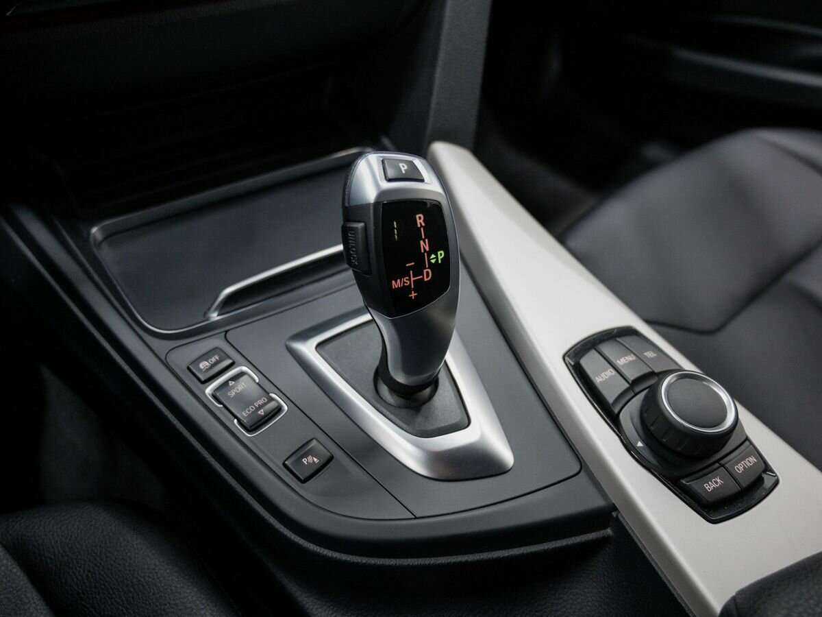 BMW 3 серии с пробегом — 2015 год. Фото: #19