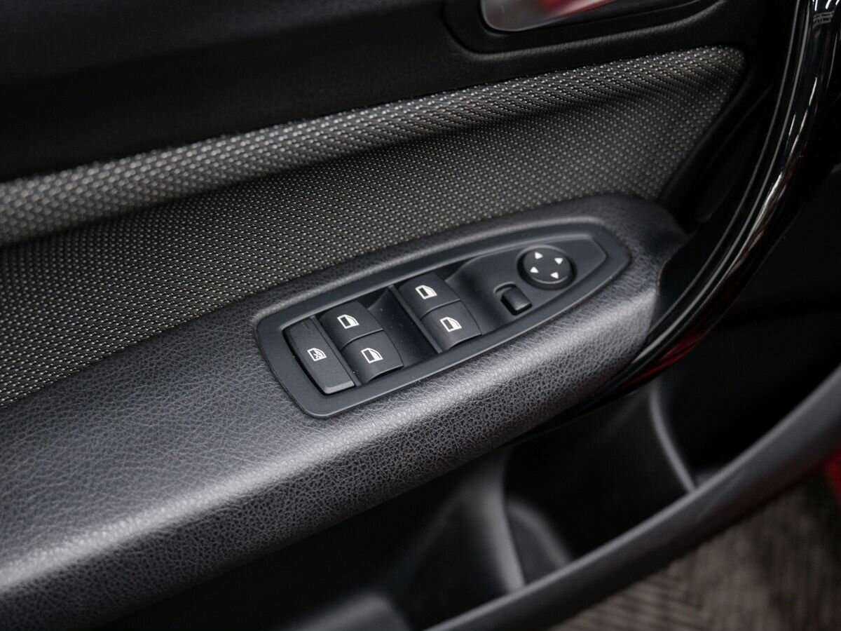 BMW 1 серии с пробегом — 2016 год. Фото: #14