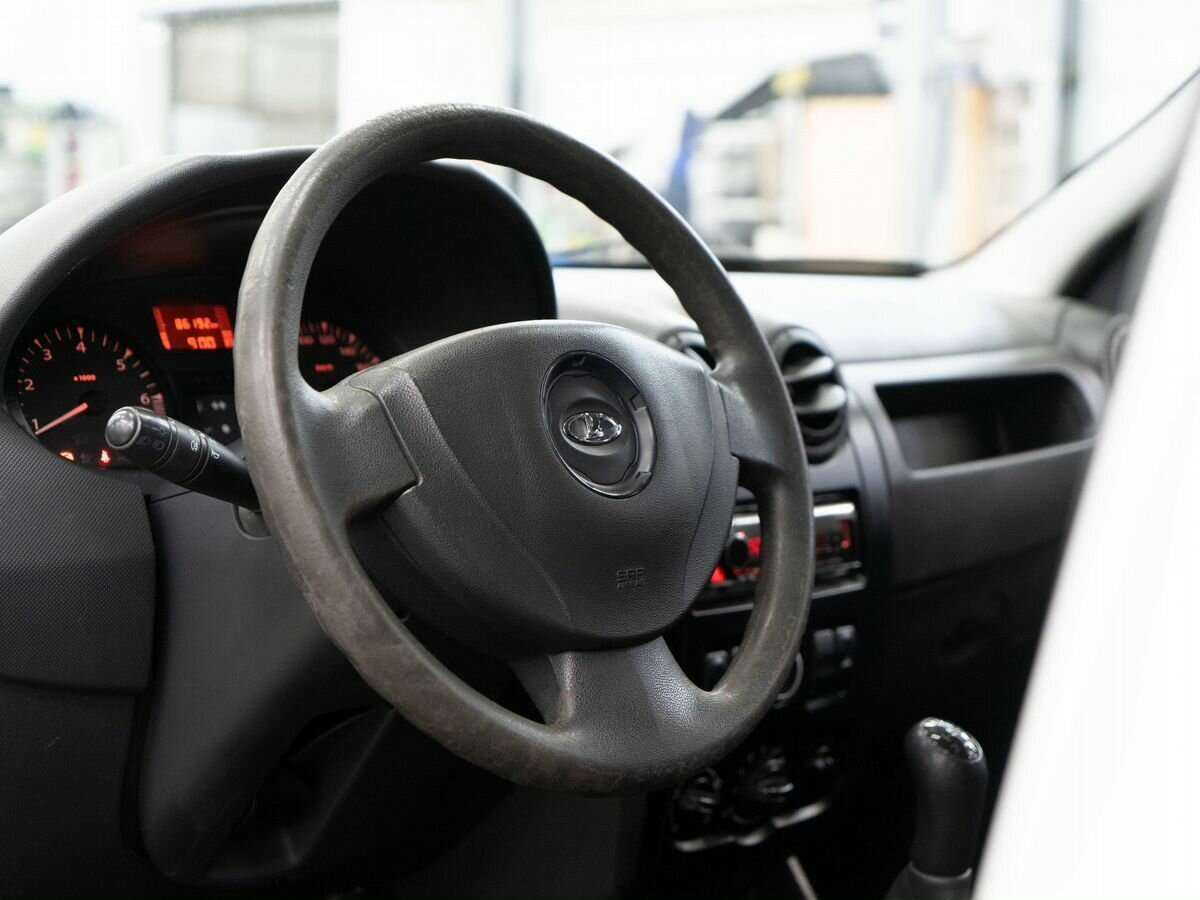 Lada (ВАЗ) Largus с пробегом — 2019 год. Фото: #4