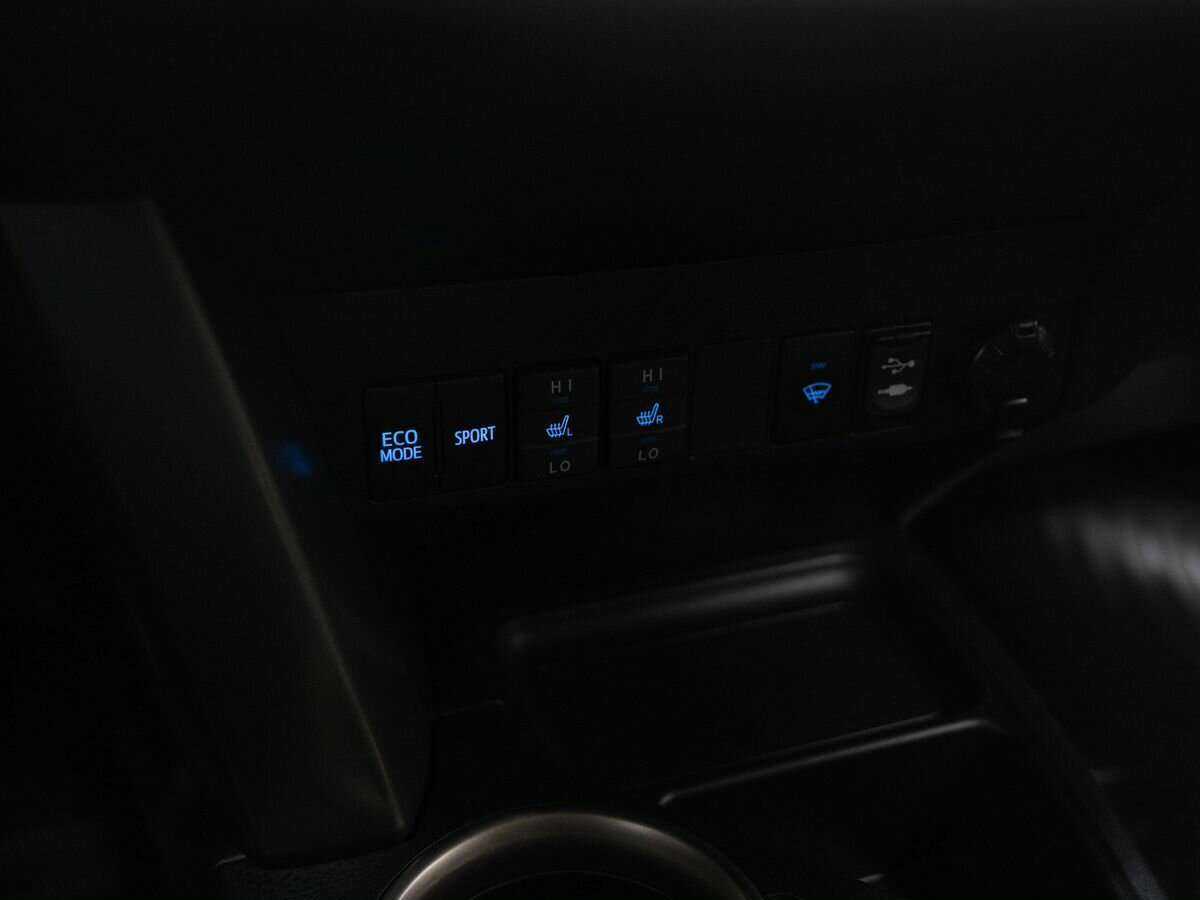 Toyota RAV4 с пробегом — 2014 год. Фото: #21