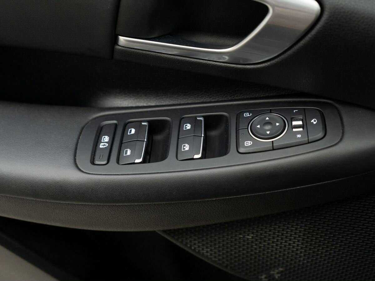 Hyundai Sonata с пробегом — 2020 год. Фото: #13