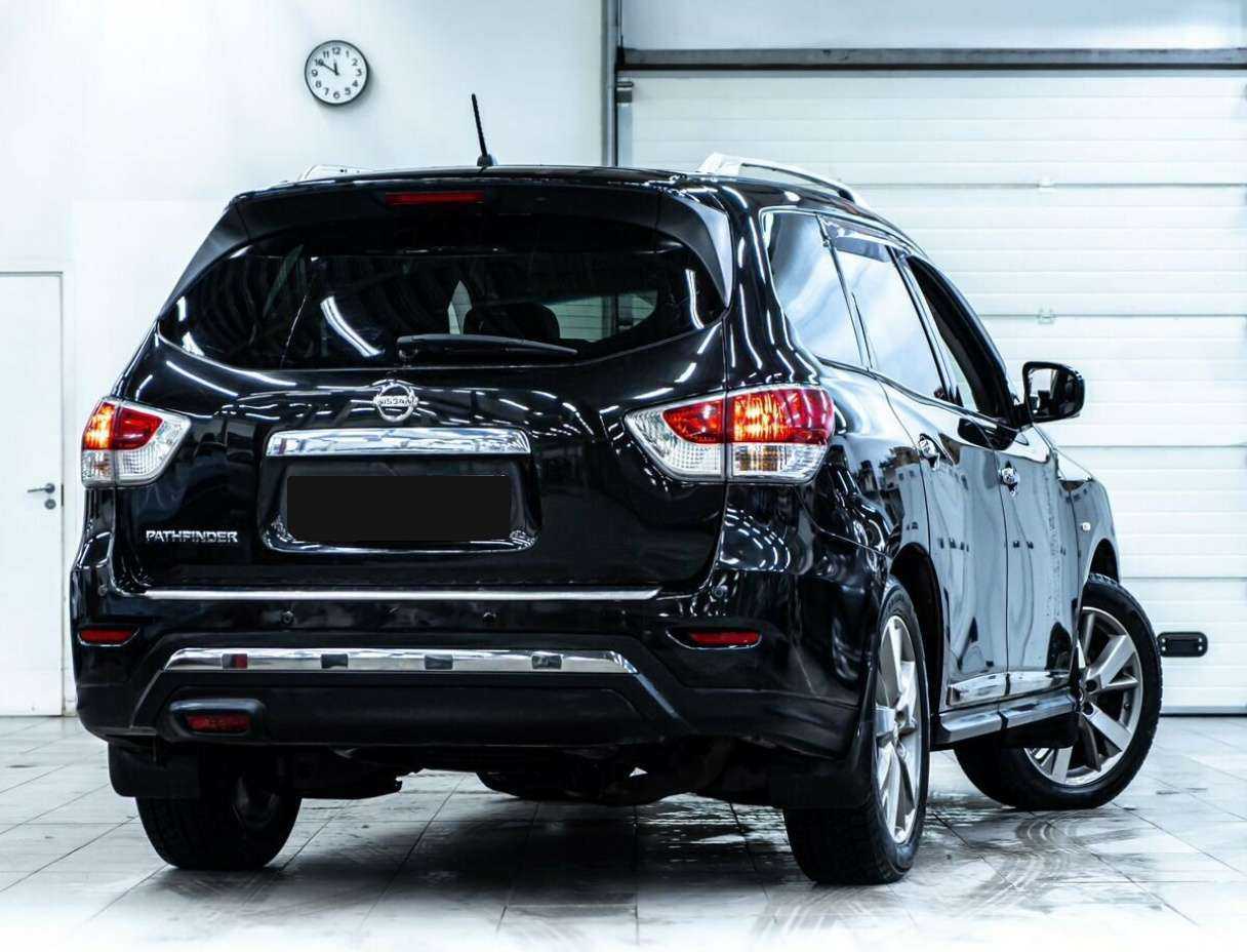 Nissan Pathfinder с пробегом — 2015 год. Фото: #2