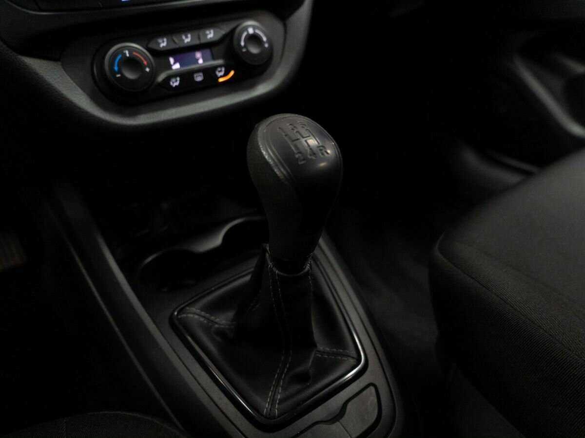 Lada (ВАЗ) Vesta с пробегом — 2021 год. Фото: #12