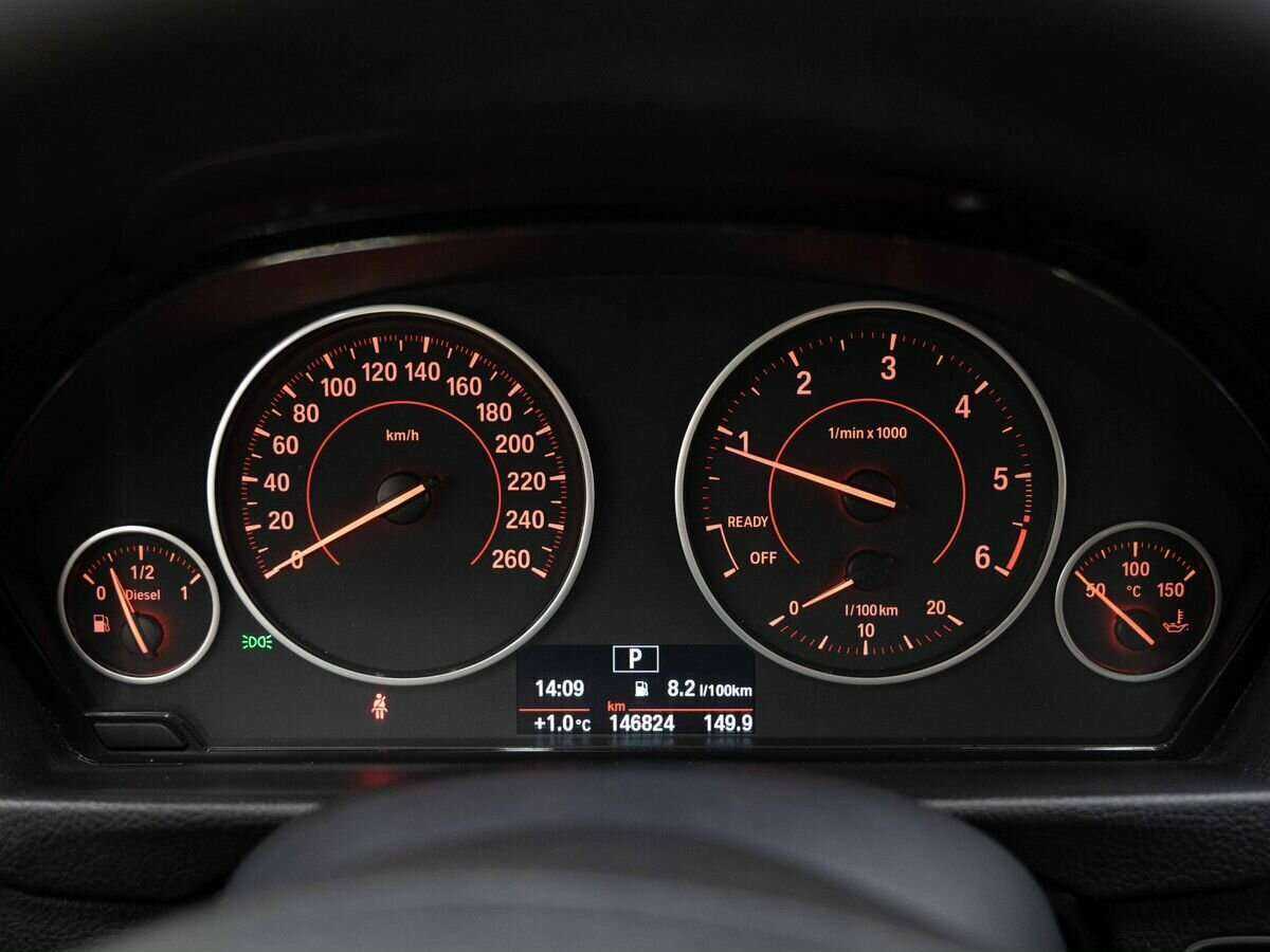 BMW 3 серии с пробегом — 2016 год. Фото: #16