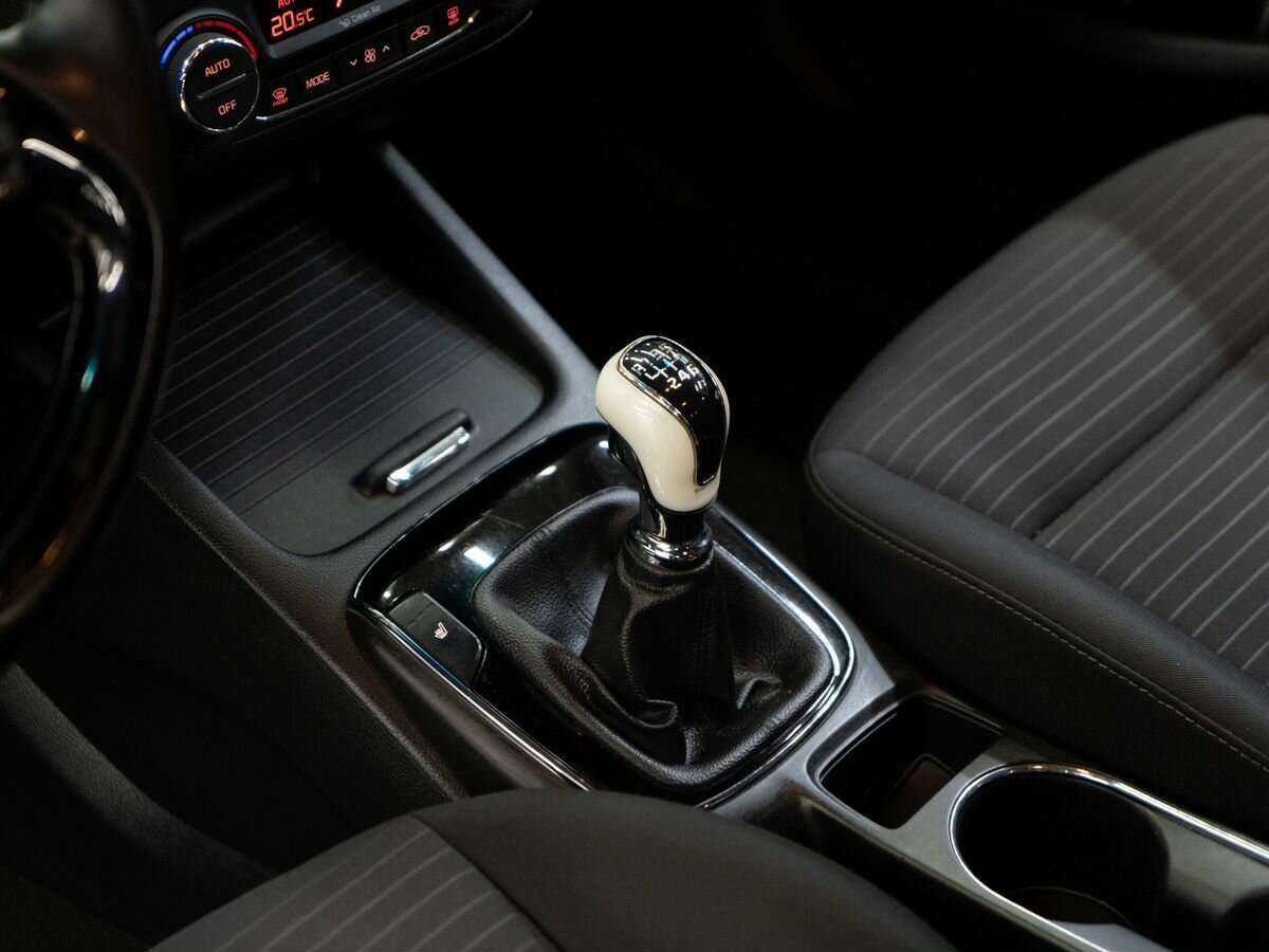 Kia Cerato с пробегом — 2017 год. Фото: #10