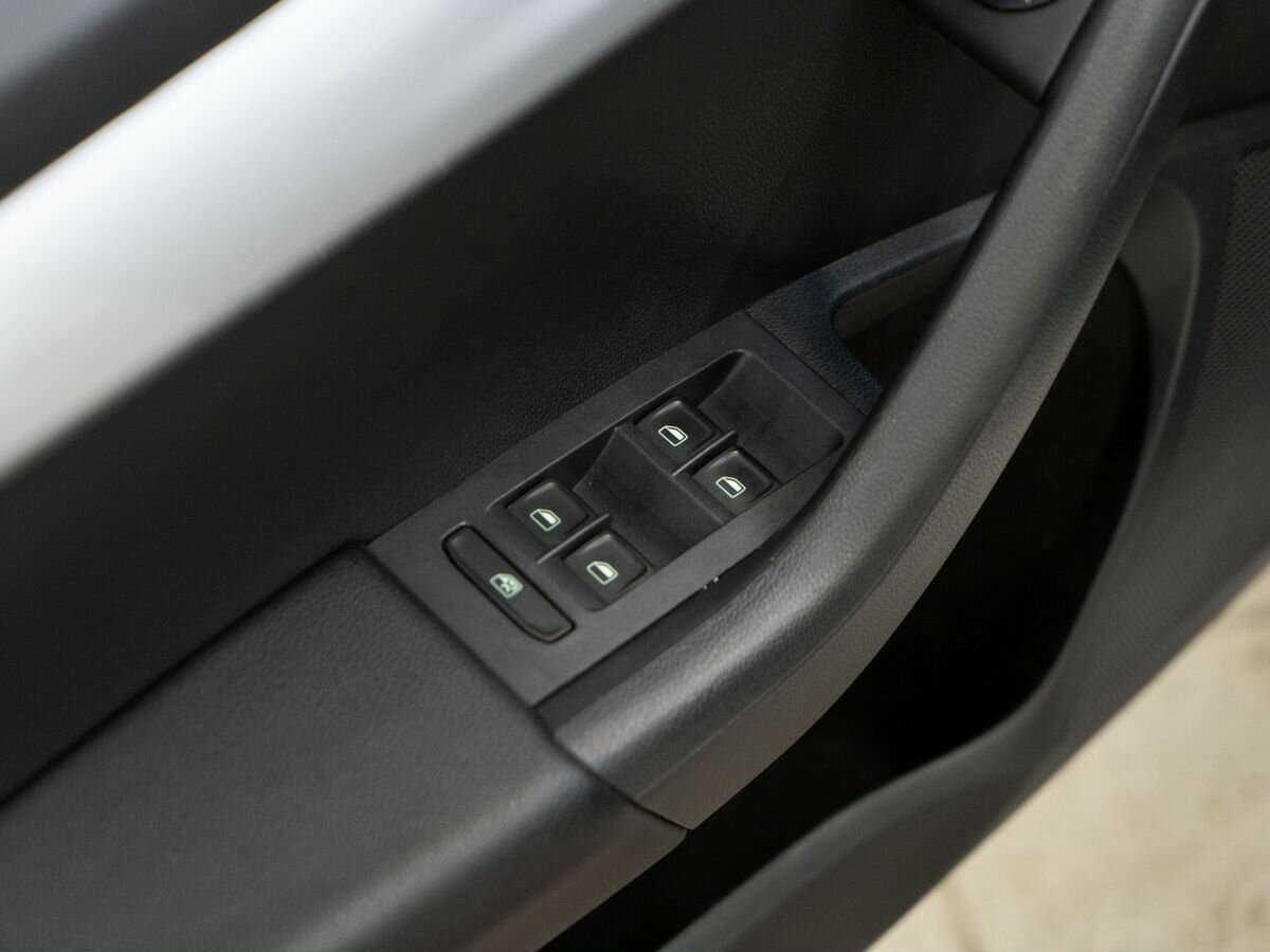 Skoda Octavia с пробегом — 2014 год. Фото: #12