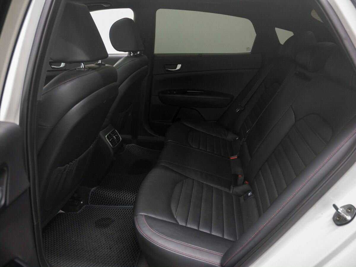 Kia Optima с пробегом — 2018 год. Фото: #6