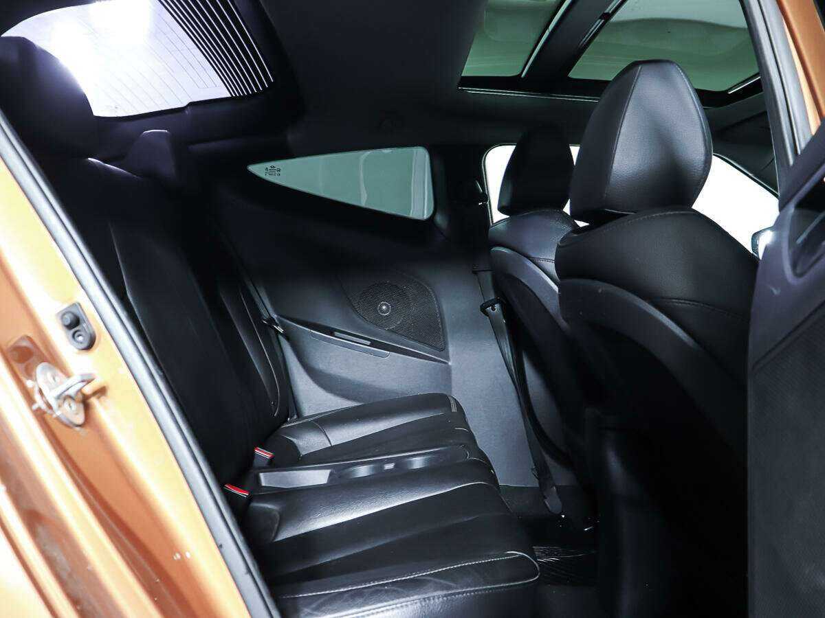 Hyundai Veloster с пробегом — 2014 год. Фото: #3