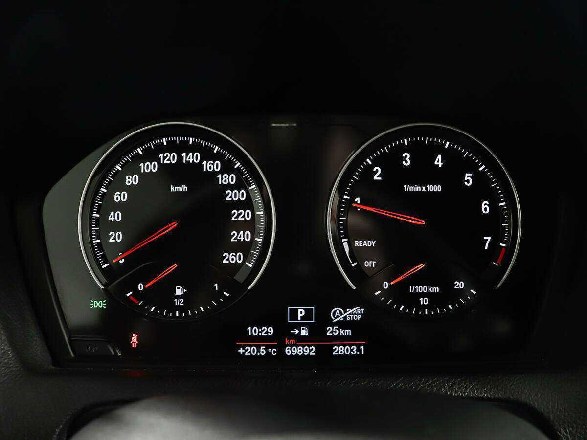 BMW 1 серии с пробегом — 2017 год. Фото: #9