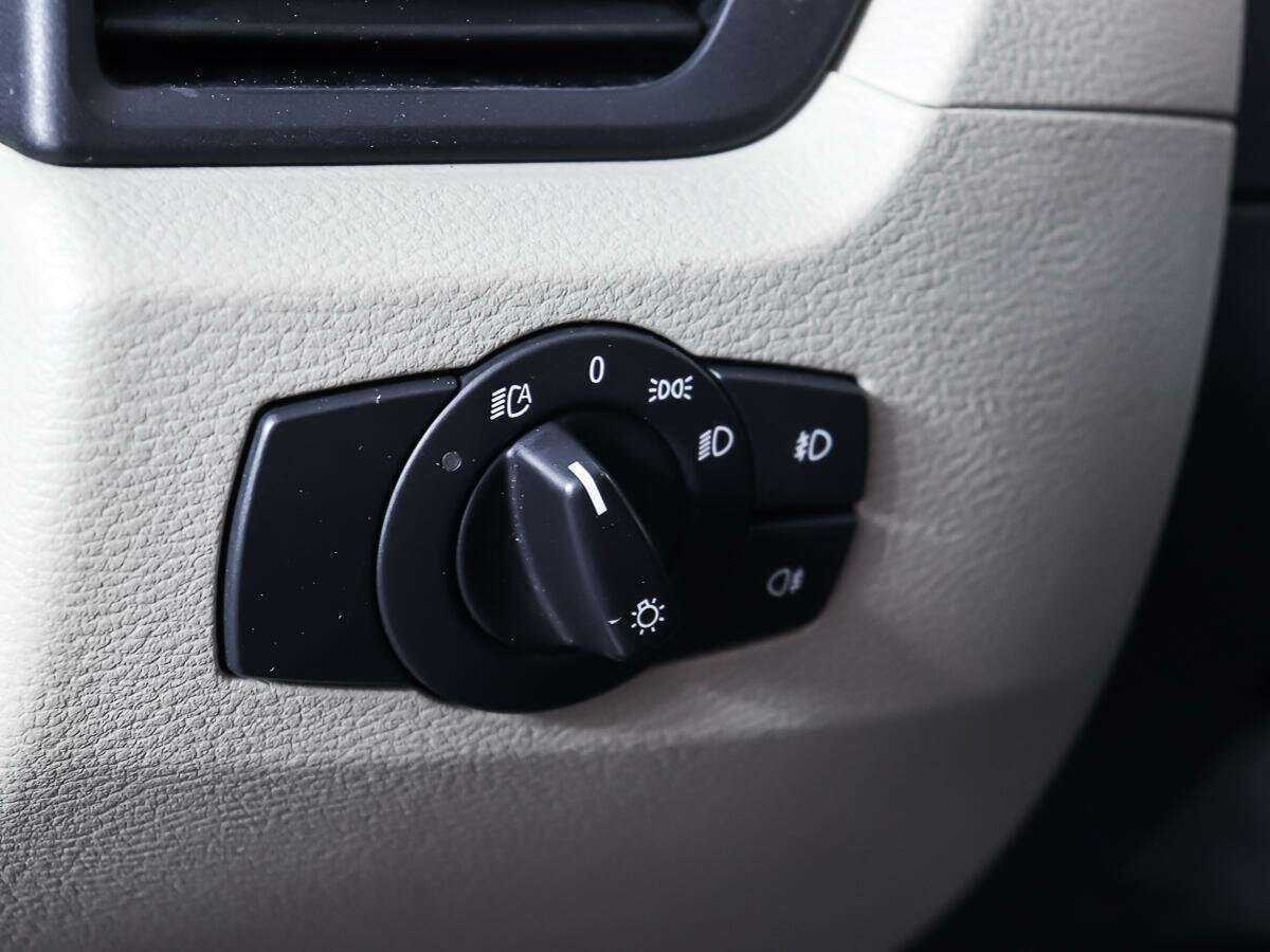 BMW X1 с пробегом — 2012 год. Фото: #14