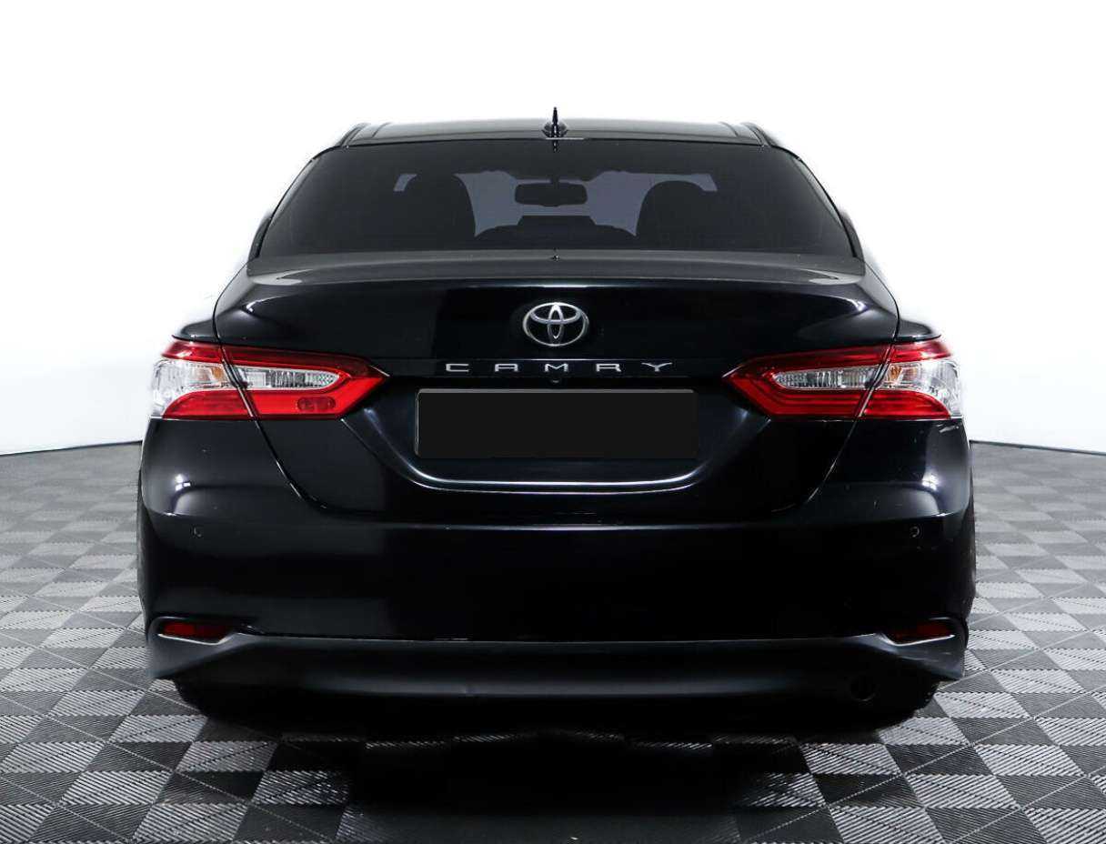 Toyota Camry с пробегом — 2020 год. Фото: #5