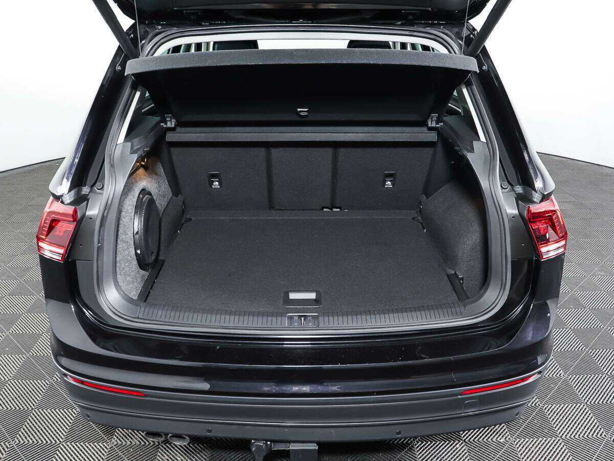 Volkswagen Tiguan с пробегом — 2020 год. Фото: #8