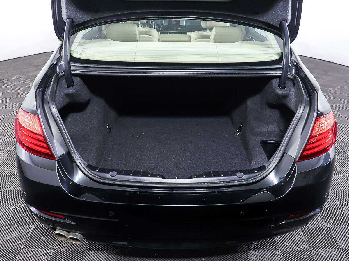 BMW 5 серии с пробегом — 2014 год. Фото: #8