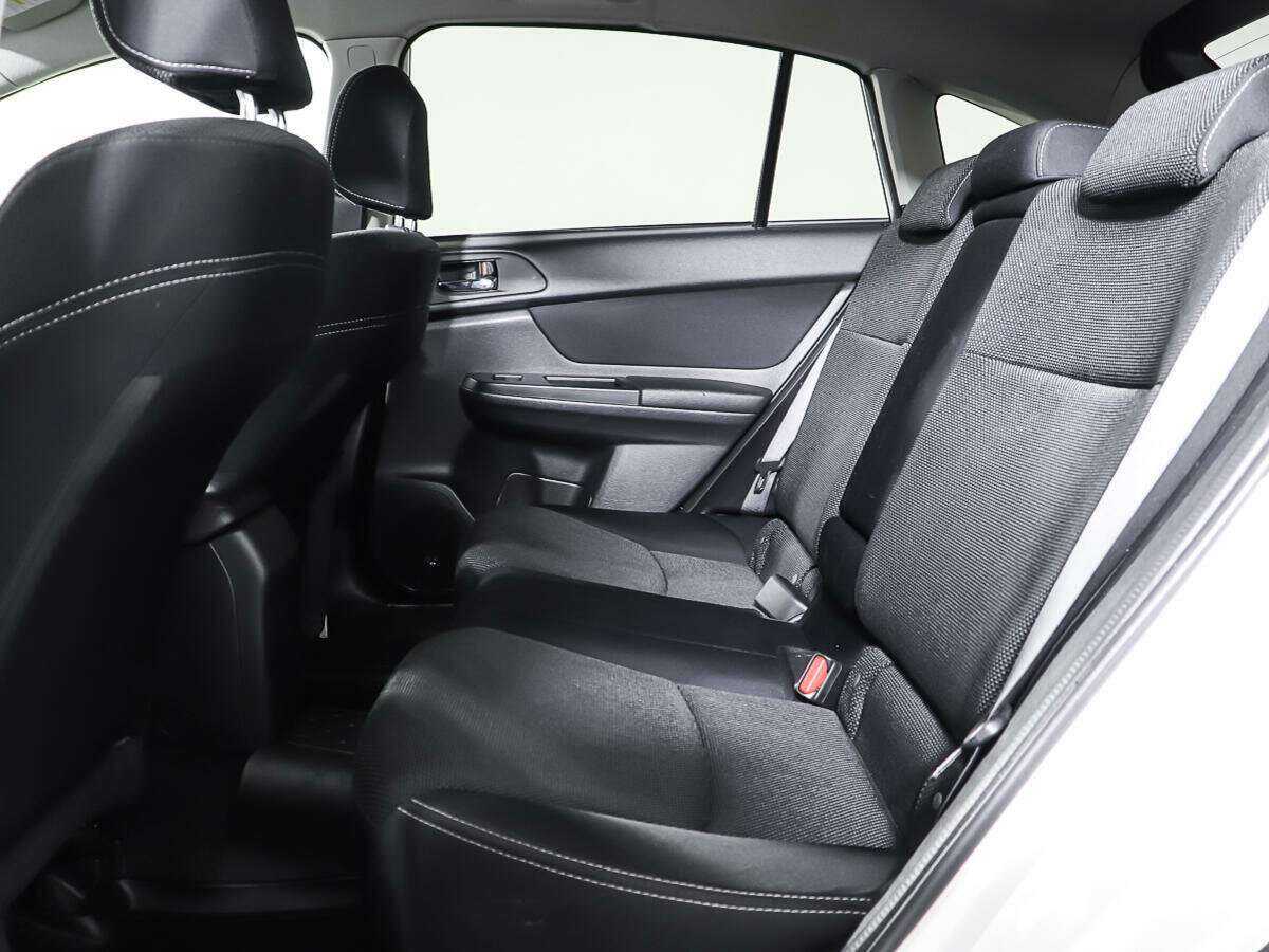 Subaru XV с пробегом — 2012 год. Фото: #10