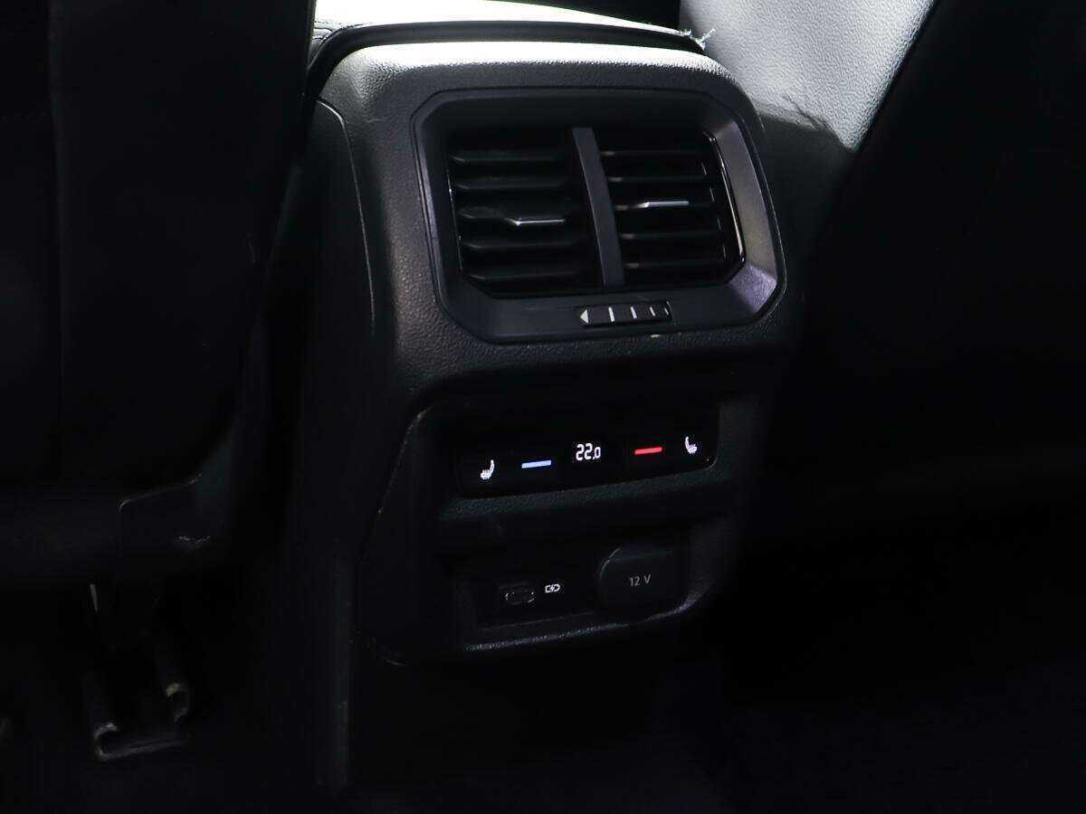 Volkswagen Tiguan с пробегом — 2018 год. Фото: #21