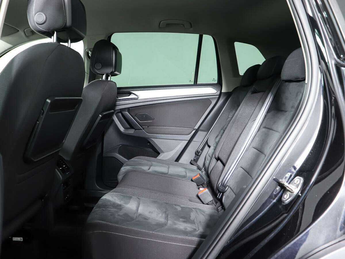 Volkswagen Tiguan с пробегом — 2018 год. Фото: #9