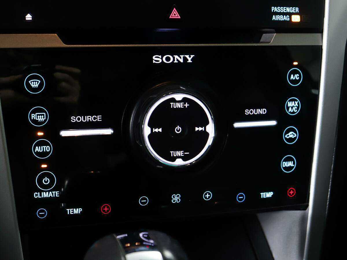 Ford Explorer с пробегом — 2015 год. Фото: #17