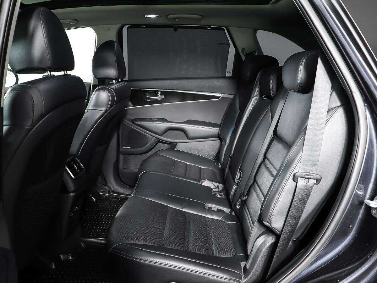 Kia Sorento с пробегом — 2017 год. Фото: #11