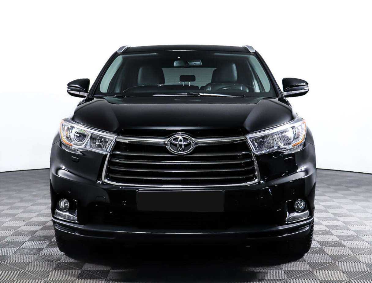 Toyota Highlander с пробегом — 2014 год. Фото: #1