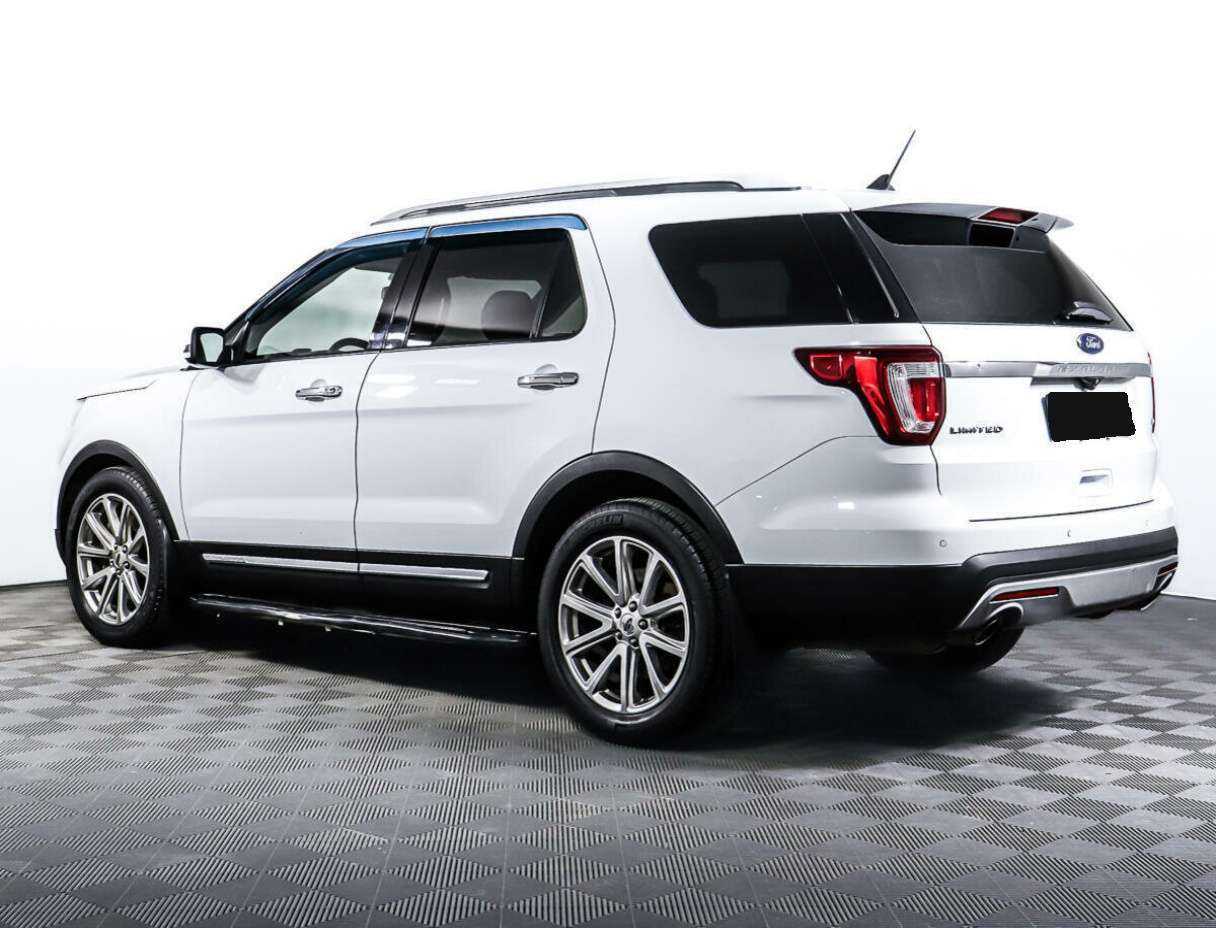 Ford Explorer с пробегом — 2017 год. Фото: #6