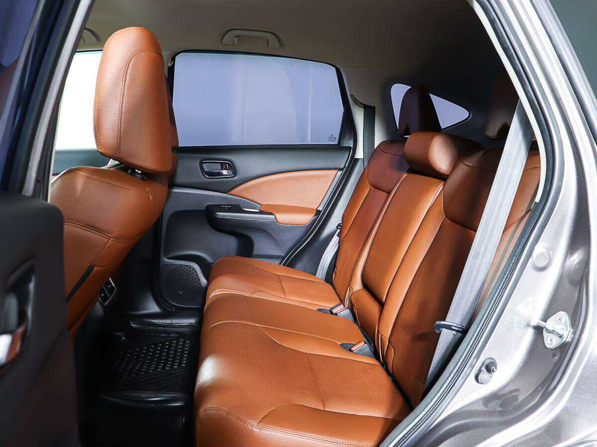 Honda CR-V с пробегом — 2017 год. Фото: #9