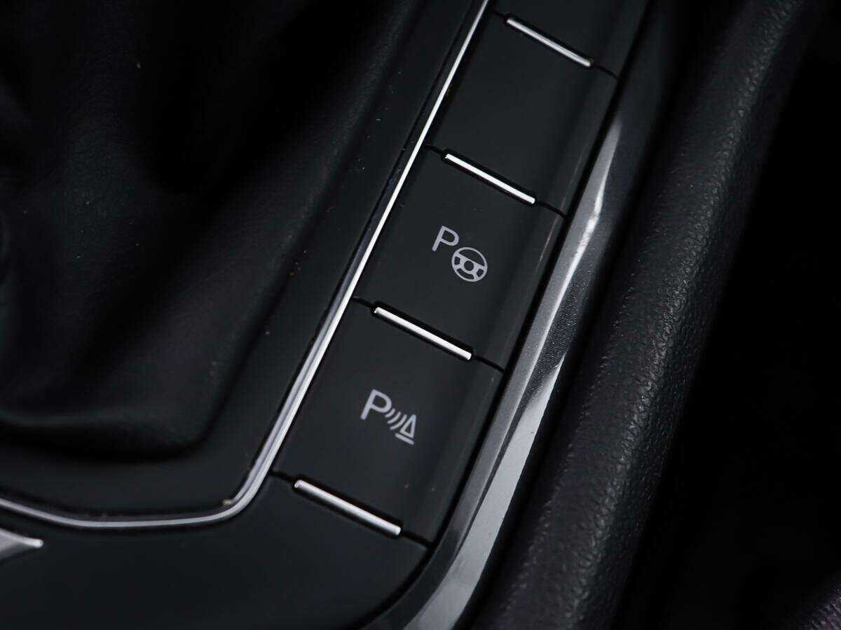 Volkswagen Tiguan с пробегом — 2018 год. Фото: #18