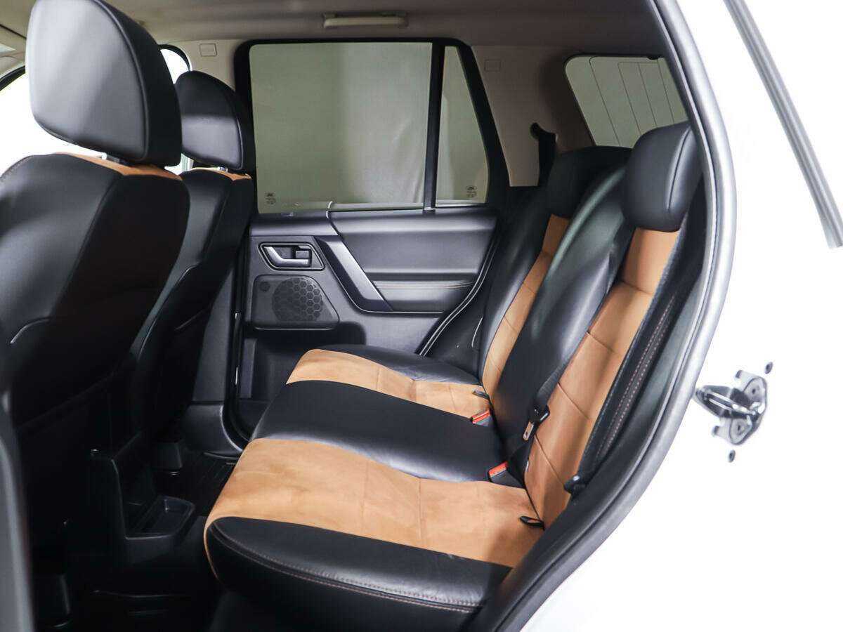 Land Rover Freelander с пробегом — 2012 год. Фото: #9