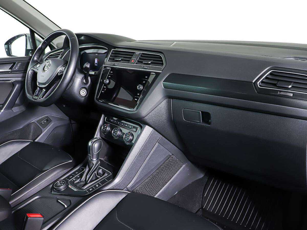 Volkswagen Tiguan с пробегом — 2017 год. Фото: #8