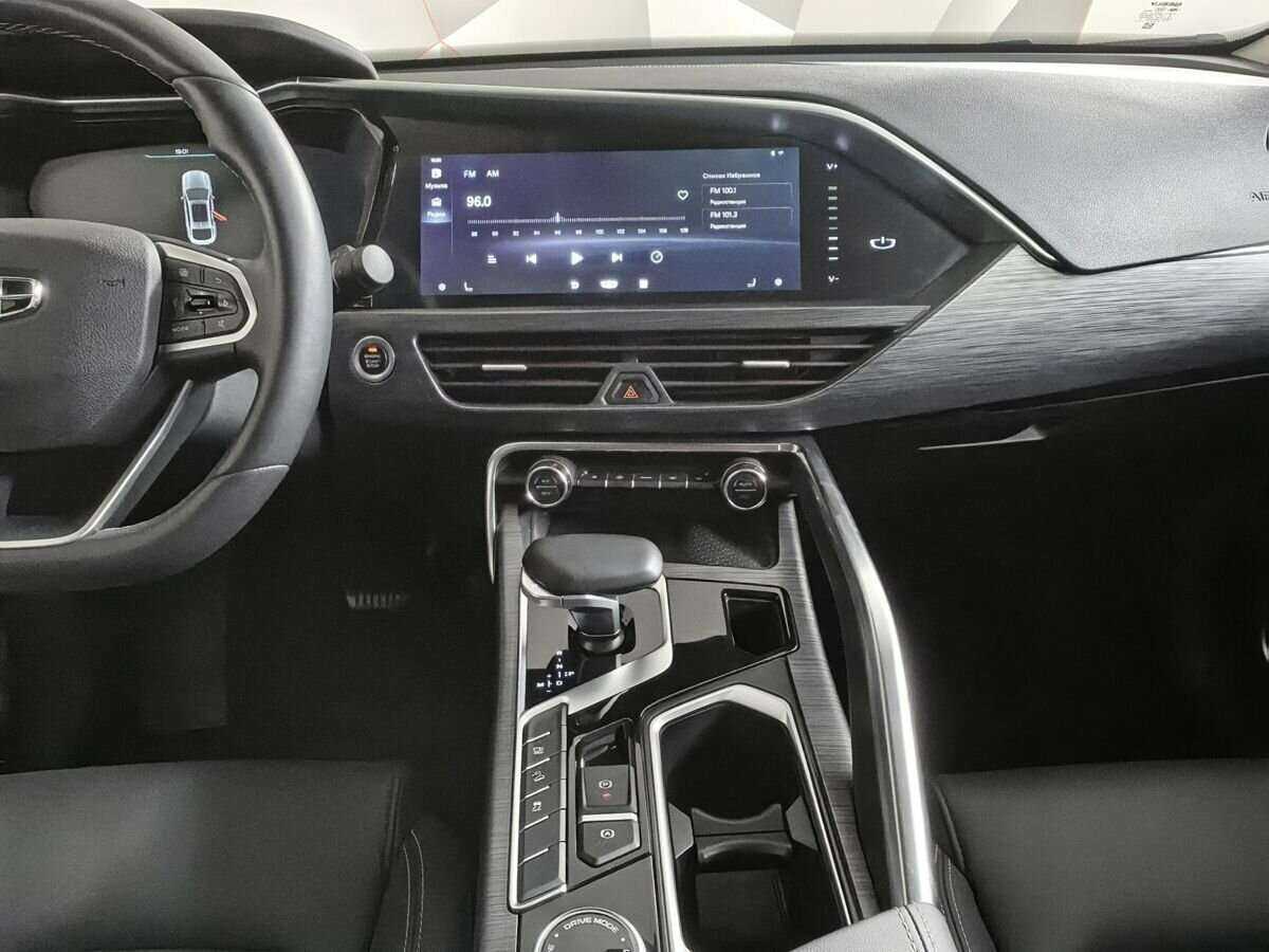 Geely Tugella с пробегом — 2022 год. Фото: #9