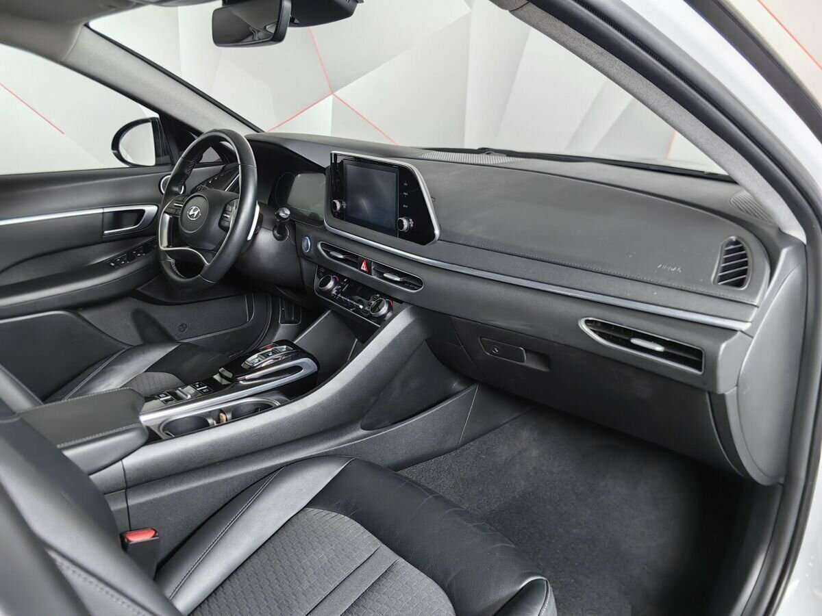 Hyundai Sonata с пробегом — 2019 год. Фото: #7